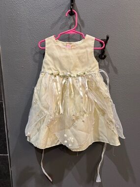 Ivory Floral Organza Girls' Formal Dress